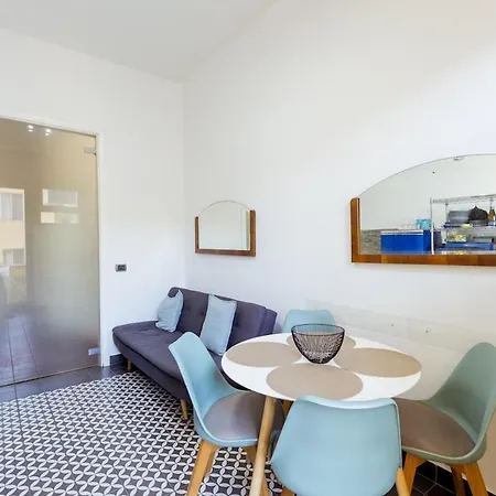 Toledo Until 7 People 2 Bathrooms * Naples